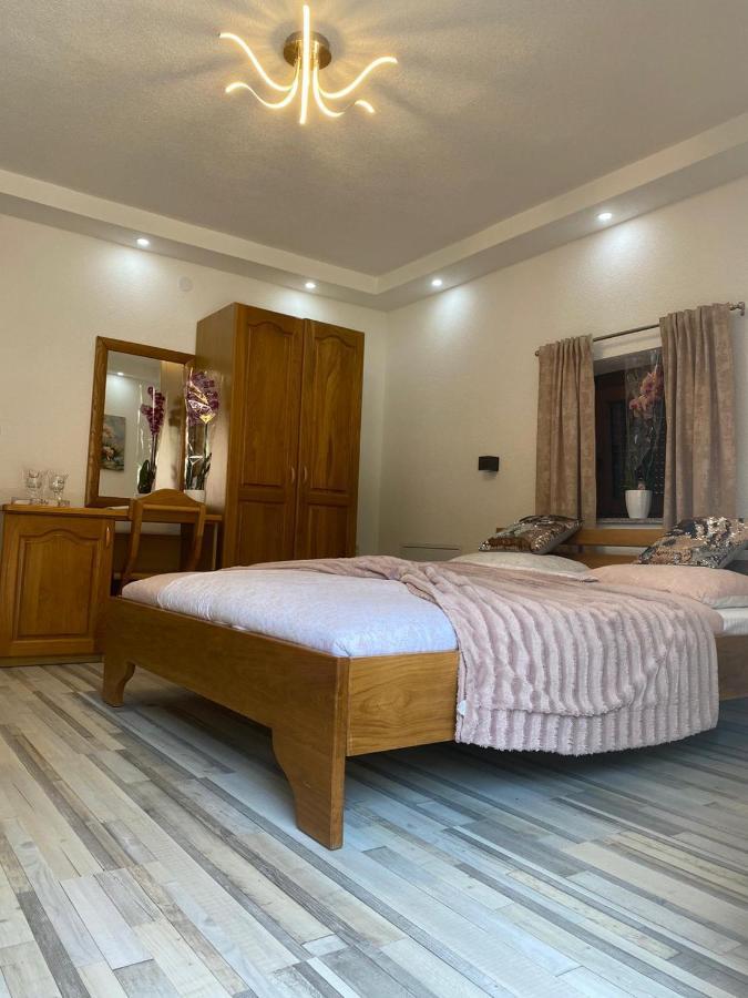 Bed and Breakfast Plitvice Fairytale à Plitvička Jezera Extérieur photo